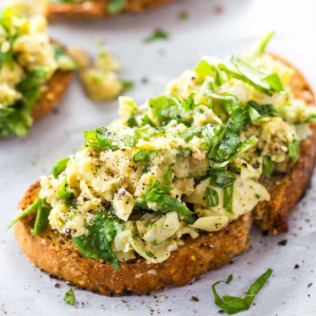 10-Minute White Bean Artichoke Basil Toasts